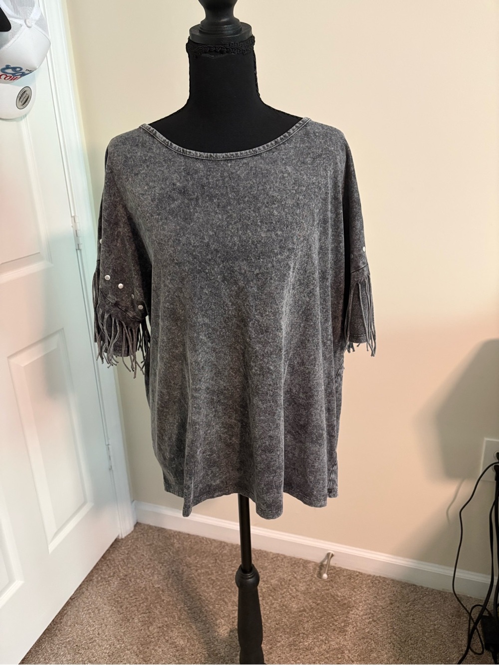Idyllwind Washed Charcoal Fringe-Sleeve Crewneck Tshirt